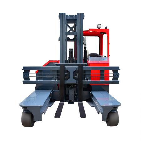 55f45ea3b57d773cde7508043588a65c_small Electric 4 way forklift with rubber tires