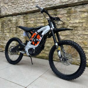 [White Phantom]: Sur-Ron LBX 2023 - Flash E-Bikes